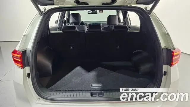Kia Sportage The Bold 2020 — ფოტო 26/31