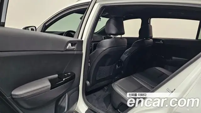 Kia Sportage The Bold 2020 — ფოტო 4/31