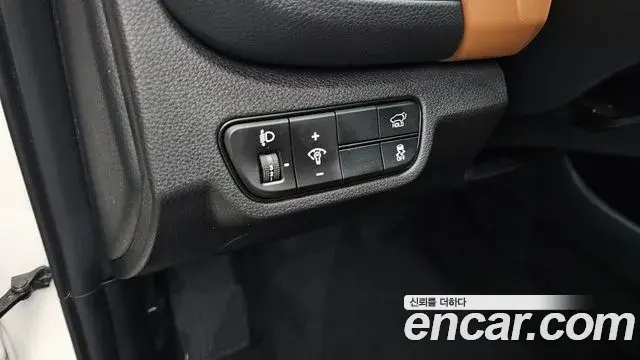 Kia Seltos 2022 — ფოტო 20/34