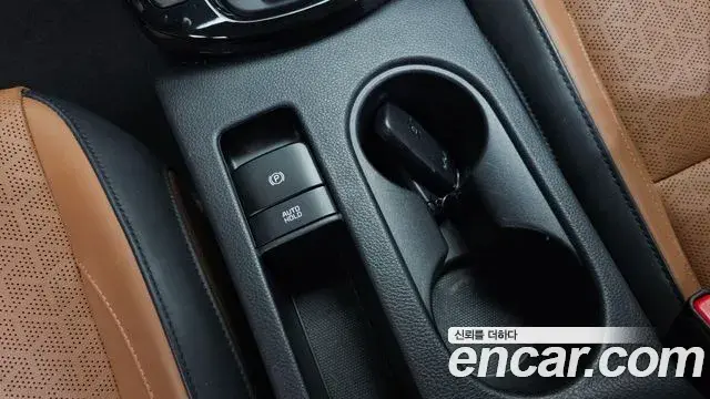 Kia Seltos 2022 — ფოტო 4/34