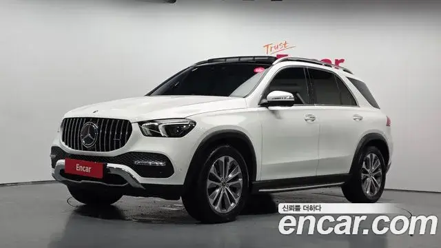 Mercedes-Benz GLE-Class 2023 — Photo 31/31