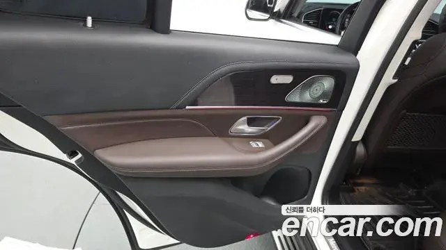 Mercedes-Benz GLE-Class 2023 — Photo 11/31