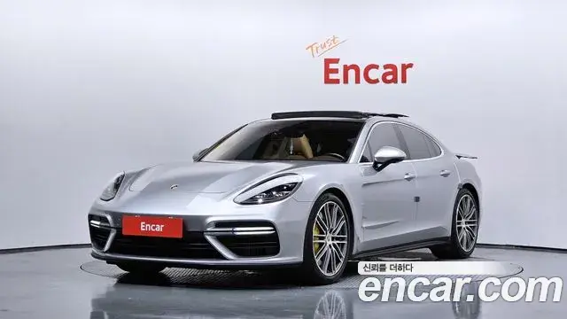 Porsche Panamera 2018 — Фото 1/20