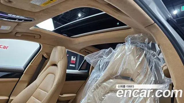 Porsche Panamera 2018 — Фото 18/20
