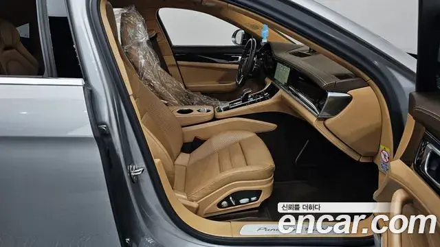 Porsche Panamera 2018 — ფოტო 8/36
