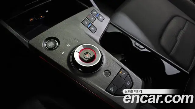 Kia Sportage 2025 — Фото 9/20