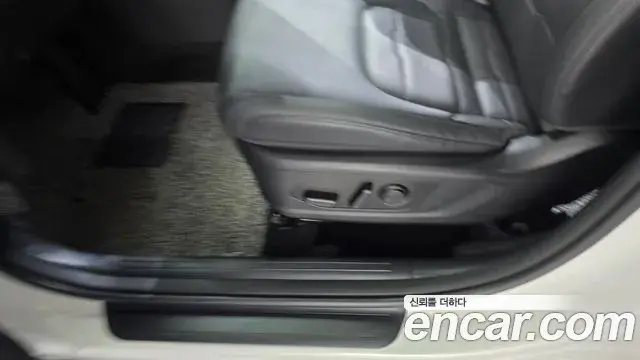 Kia Sportage 2025 — Şəkil 28/34