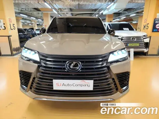 Lexus LX 2025 — ფოტო 16/20