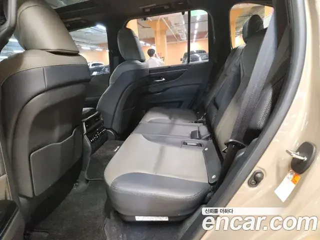 Lexus LX 2025 — ფოტო 20/20