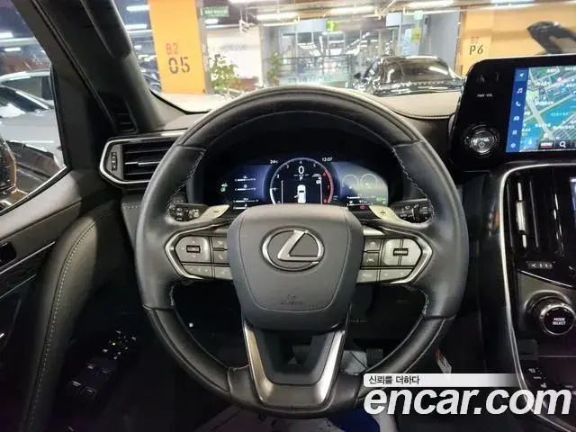 Lexus LX 2025 — ფოტო 13/20