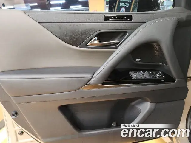 Lexus LX 2025 — ფოტო 15/20