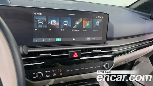 Kia Sportage 2025 — Photo 14/34