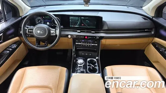 Kia Carnival 2021 — Photo 7/20