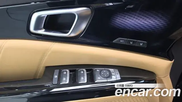 Kia Carnival 2021 — Photo 13/20