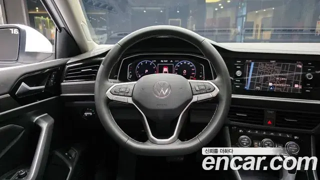 Volkswagen Jetta 2023 — Şəkil 7/20