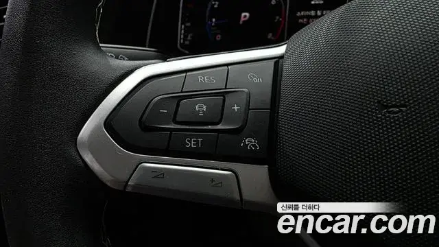 Volkswagen Jetta 2023 — Şəkil 8/20