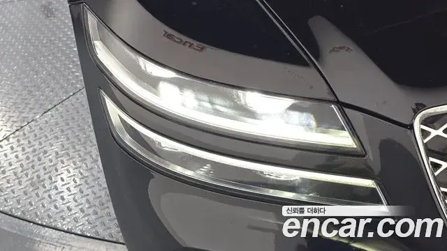 Genesis G80 2020 — Photo 7/30