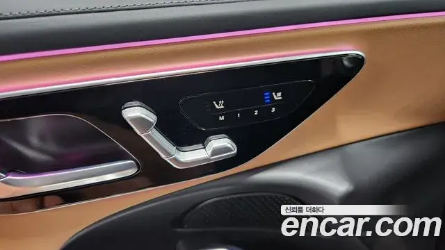 Mercedes-Benz E-Class 2025 — Фото 12/20