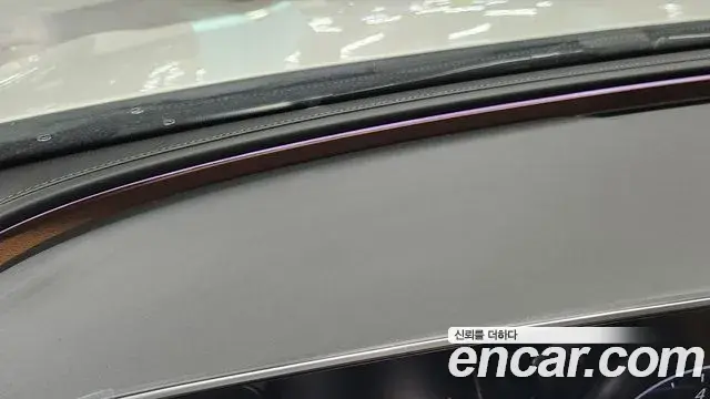Mercedes-Benz E-Class 2025 — Фото 20/20