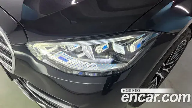 Mercedes-Benz S-Class 2025 — Фото 16/20