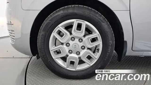 Hyundai Staria 2022 — Photo 5/20