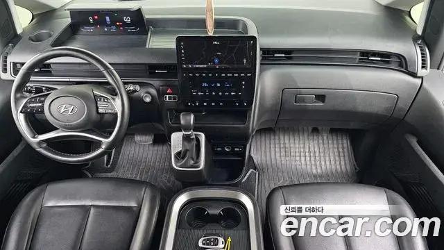 Hyundai Staria 2022 — Photo 7/20