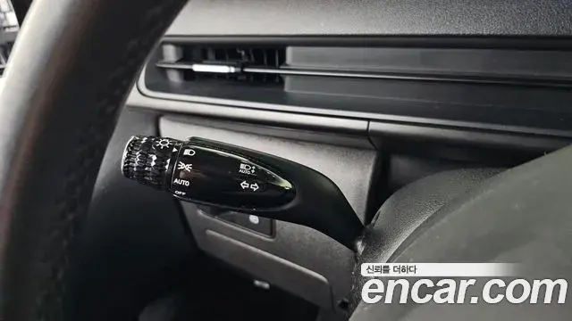 Hyundai Staria 2022 — Photo 17/20