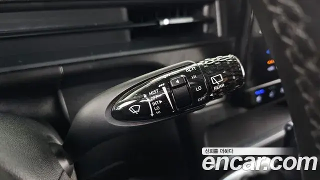 Hyundai Staria 2022 — Photo 18/20