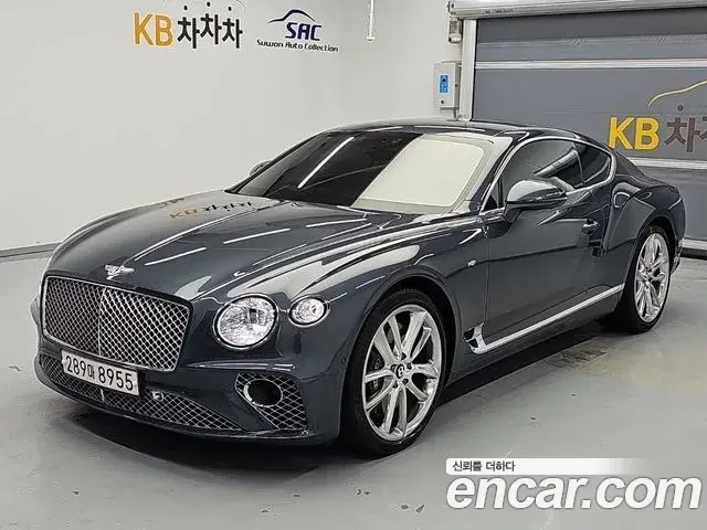 Bentley Continental GT 2020 — ფოტო 14/20