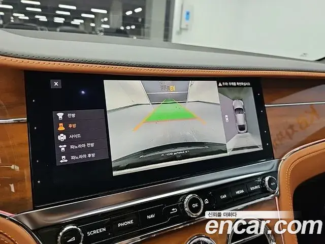 Bentley Continental GT 2020 — ფოტო 18/20