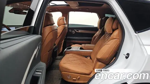 Genesis GV80 2025 — Photo 18/33