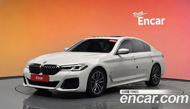 BMW 5 Series 2022 — Фото 1/20