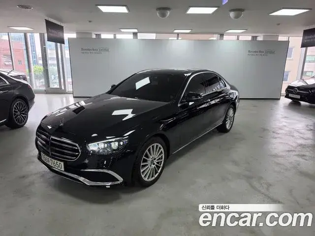 Mercedes-Benz E-Class 2023 — Фото 10/18
