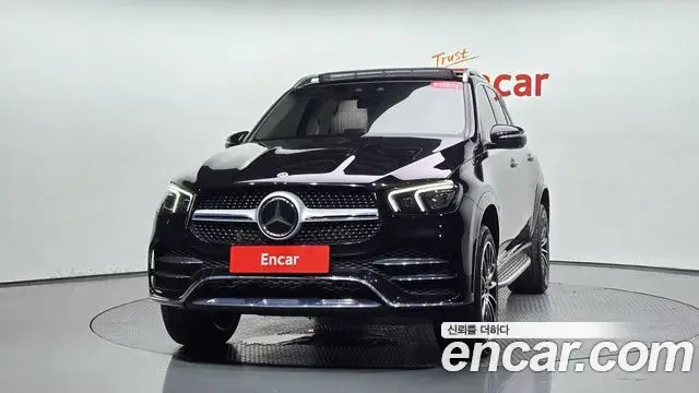 Mercedes-Benz GLE-Class 2023 — Şəkil 18/31