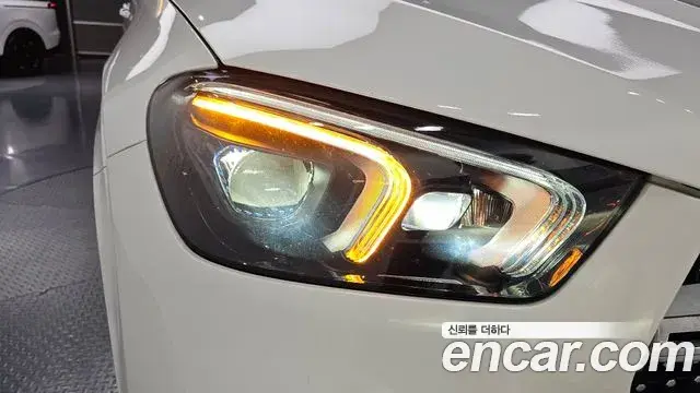 Mercedes-Benz GLE-Class 2023 — ფოტო 16/30