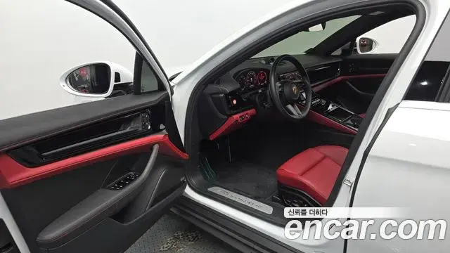 Porsche Panamera 2024 — Photo 30/36
