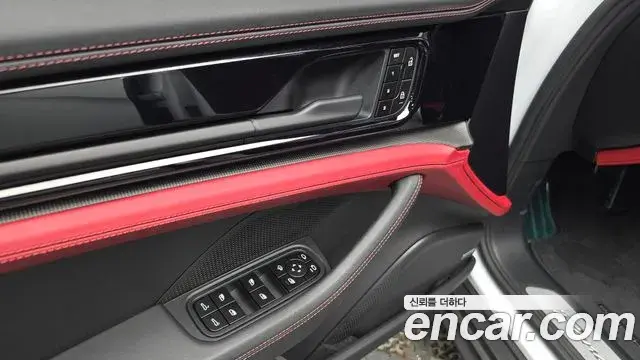 Porsche Panamera 2024 — Photo 25/36
