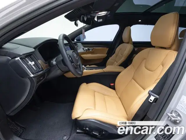 Volvo V90 Cross Country 2023 — ფოტო 6/19