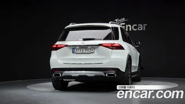 Mercedes-Benz GLE-Class 2024 — Фото 4/20