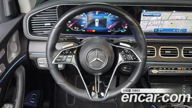 Mercedes-Benz GLE-Class 2024 — Фото 13/20