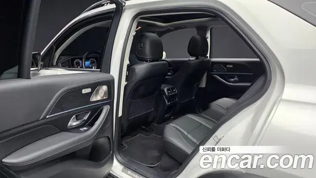 Mercedes-Benz GLE-Class 2024 — ფოტო 2/38