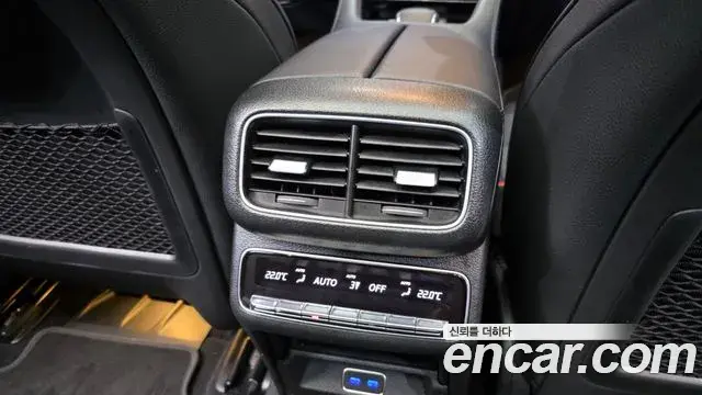 Mercedes-Benz GLE-Class 2024 — ფოტო 3/38