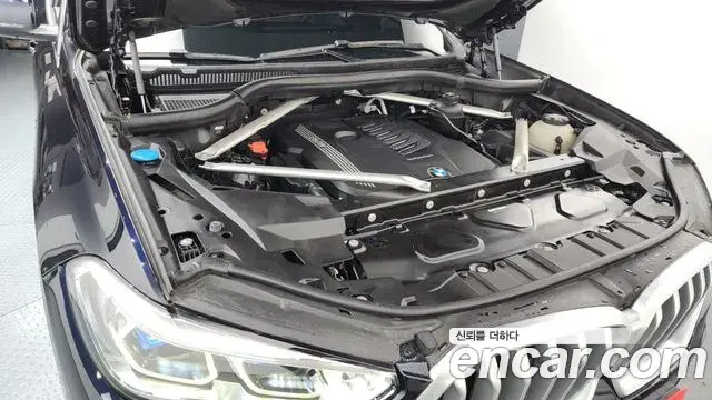BMW X6 2022 — Photo 6/34