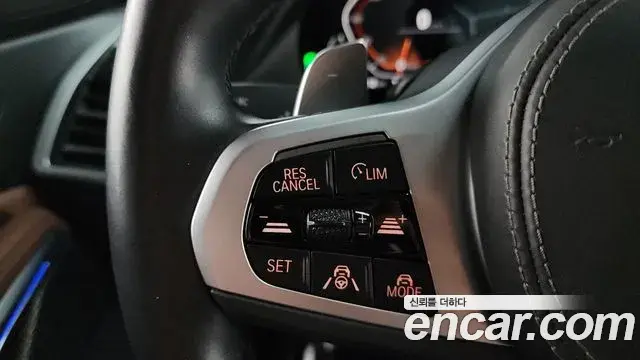 BMW X6 2022 — Photo 7/34