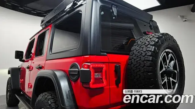 Jeep Wrangler 2025 — Şəkil 14/33