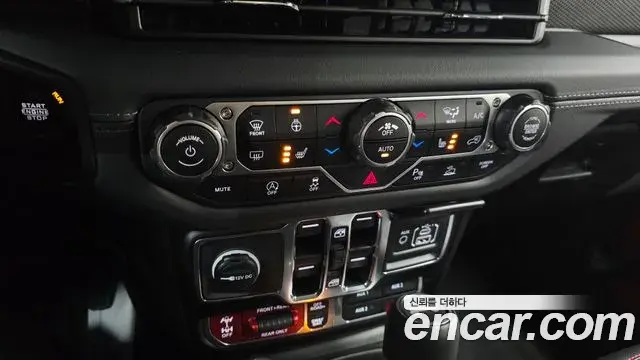 Jeep Wrangler 2025 — Şəkil 4/33