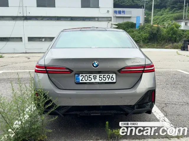 BMW 5 Series 2026 — ფოტო 9/20