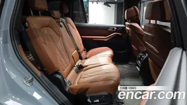BMW X7 2024 — Photo 11/32