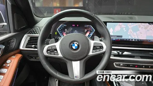 BMW X7 2024 — Photo 7/32