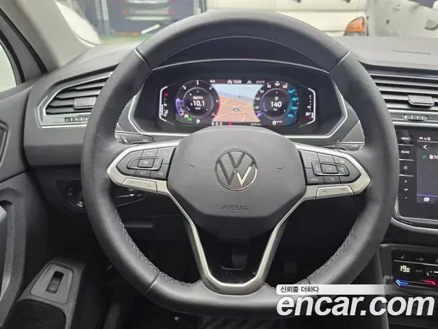 Volkswagen Tiguan 2023 — Photo 11/18